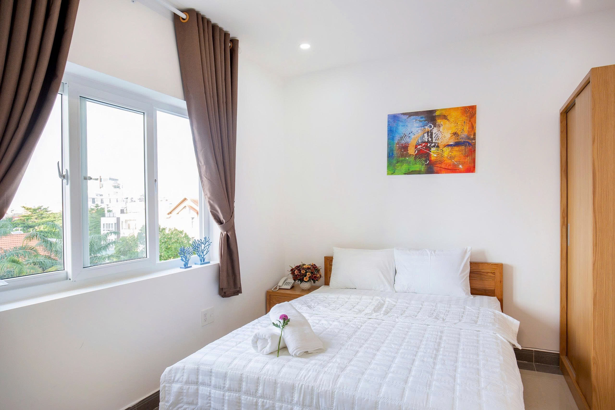 CĂN HỘ 1 PHÒNG NGỦ BAN CÔNG LỚN PHÒNG KHÁCH RỘNG Ở THẢO ĐIỀN