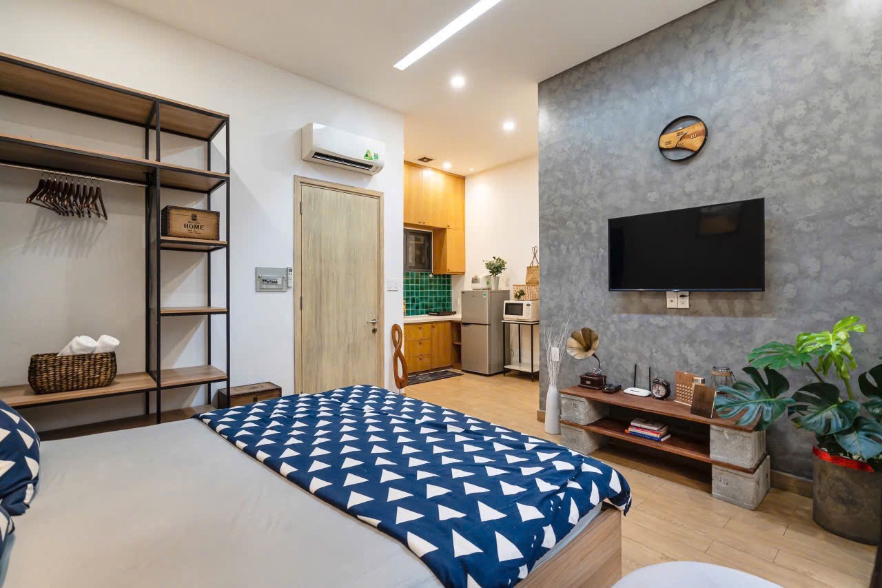 CĂN HỘ DỊCH VỤ CAO CẤP CÓ SÂN SAU RỘNG FULL NỘI THẤT CAO CẤP Ở VÕ DUY NINH SÁT QUẬN 1 ảnh 5