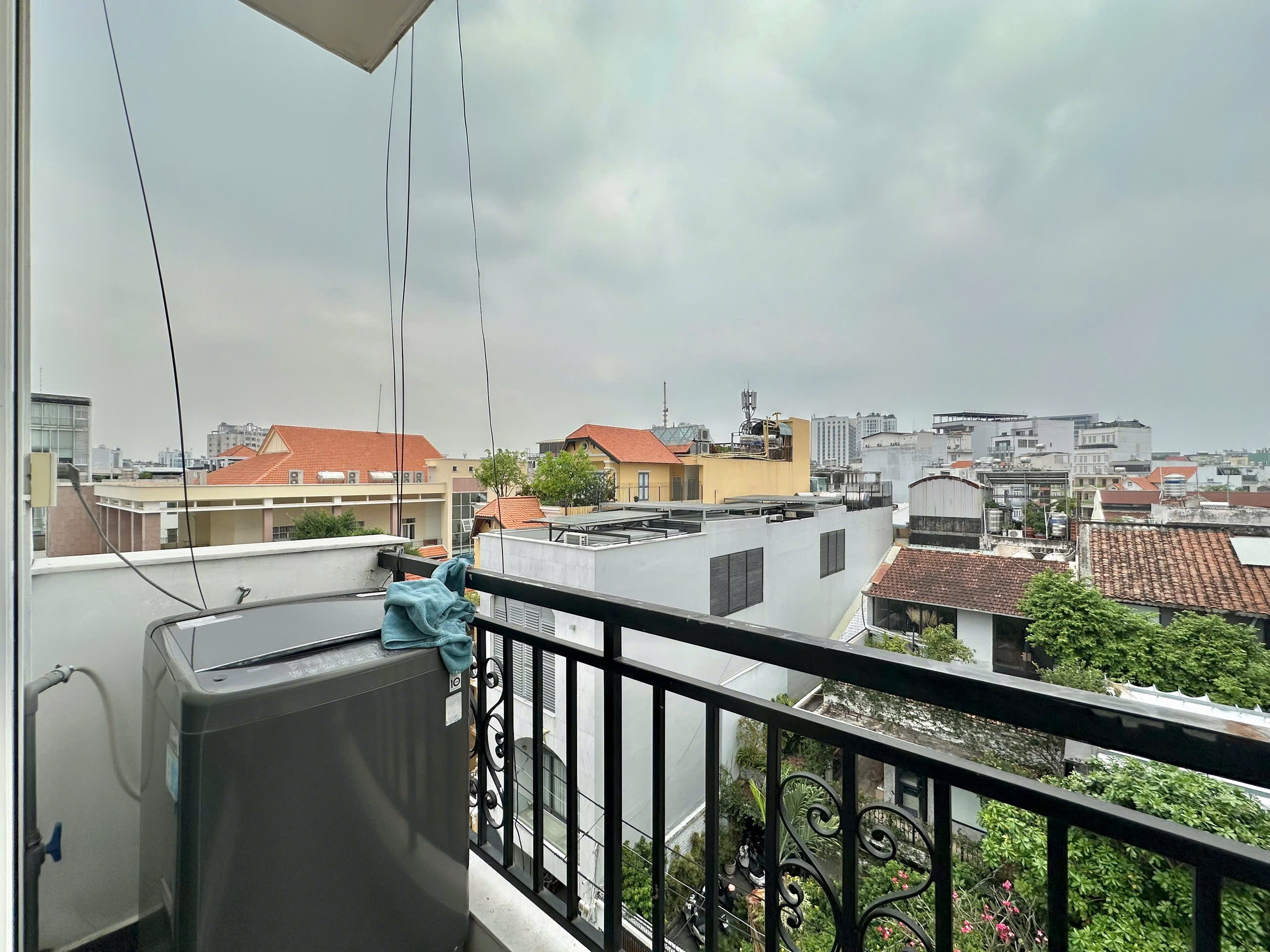 CĂN HỘ 1 PHÒNG NGỦ BAN CÔNG FULL NỘI THẤT CAO CẤP Ở LÊ VĂN SỸ SÁT QUẬN 3 ảnh 5