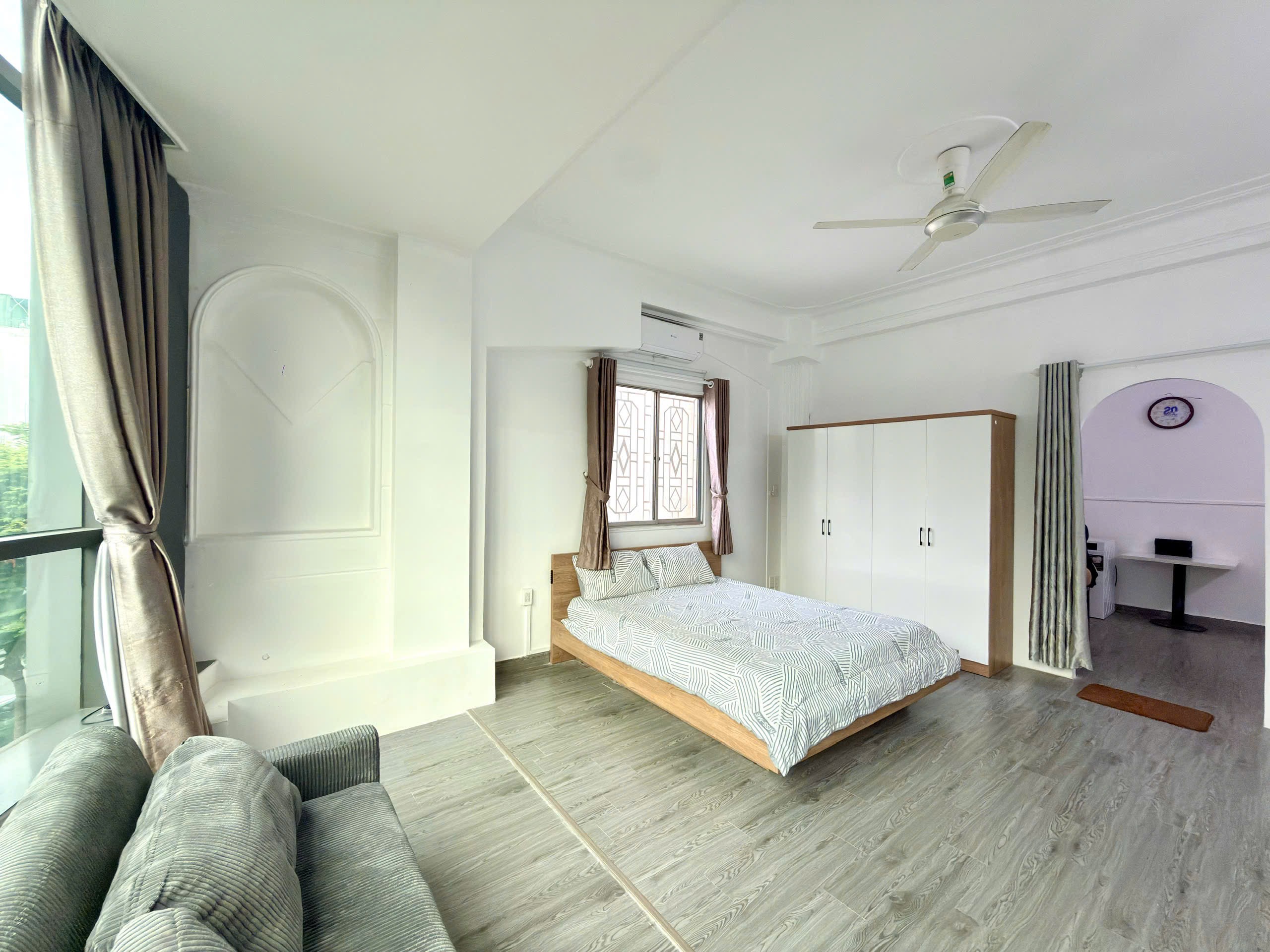 CĂN HỘ 1 PHÒNG NGỦ CỬA KÍNH QUANH PHÒNG VIEW TOÀN CẢNH Ở ĐIỆN BIÊN PHỦ SÁT TRUNG TÂM SÀI GÒN ảnh 4