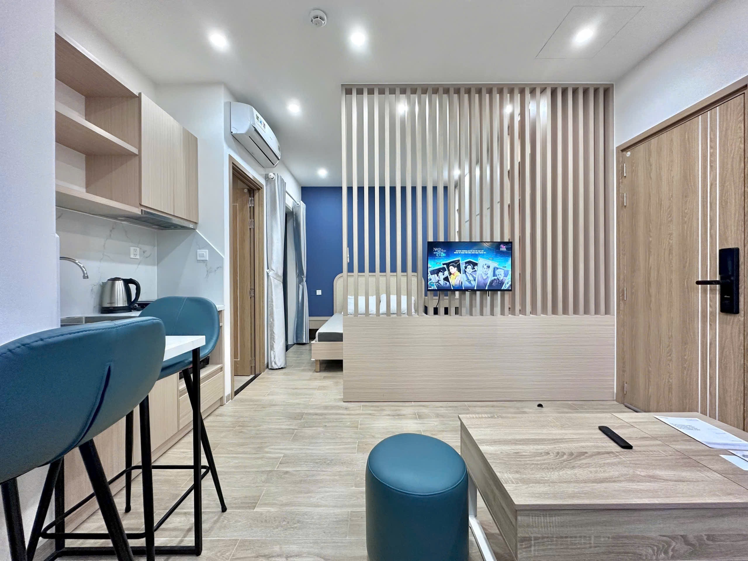 CĂN HỘ 1 PHÒNG NGỦ BAN CÔNG CỬA SỔ LỚN Ở TRẦN CAO VÂN QUẬN PHÚ NHUẬN GẦN TRUNG TÂM ảnh 2