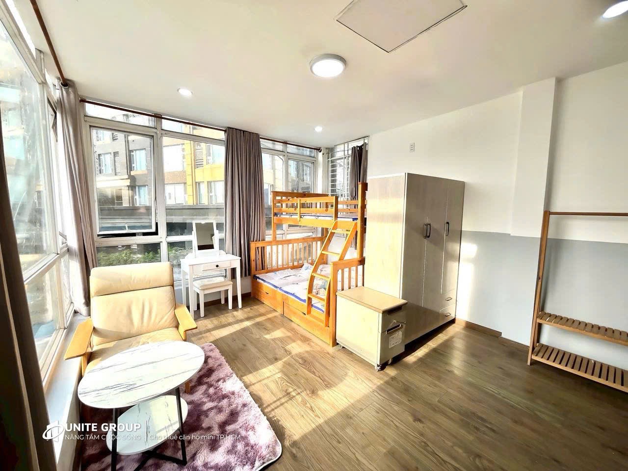 CĂN HỘ GIÁ NGON CỬA SỔ QUANH PHÒNG CỰC SÁNG THOÁNG TONE GỖ THIẾT KẾ GIƯỜNG TẦNG Ở ĐIỆN BIÊN PHỦ SÁT QUẬN 1