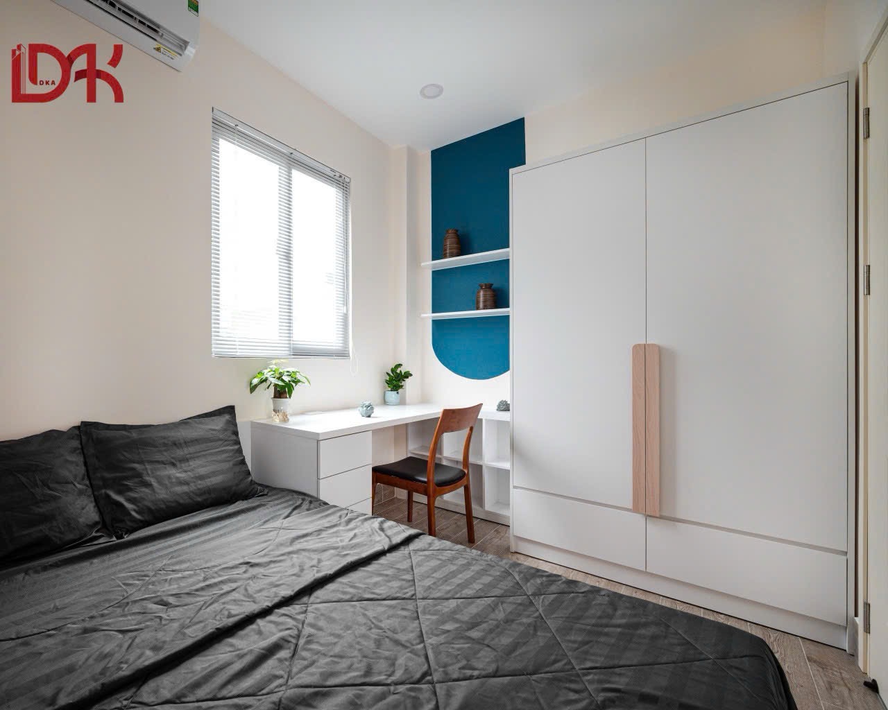 CĂN HỘ 1 PHÒNG NGỦ BAN CÔNG LỚN THIẾT KẾ THÔNG MINH NHÀ THANG MÁY Ở BÙI ĐÌNH TUÝ