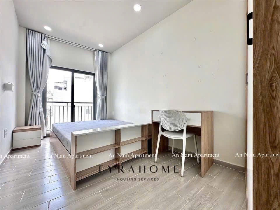 CĂN HỘ 2 PHÒNG NGỦ BAN CÔNG LỚN MÁY GIẶT RIÊNG Ở PHÓ ĐỨC CHÍNH GIÁP QUẬN 1