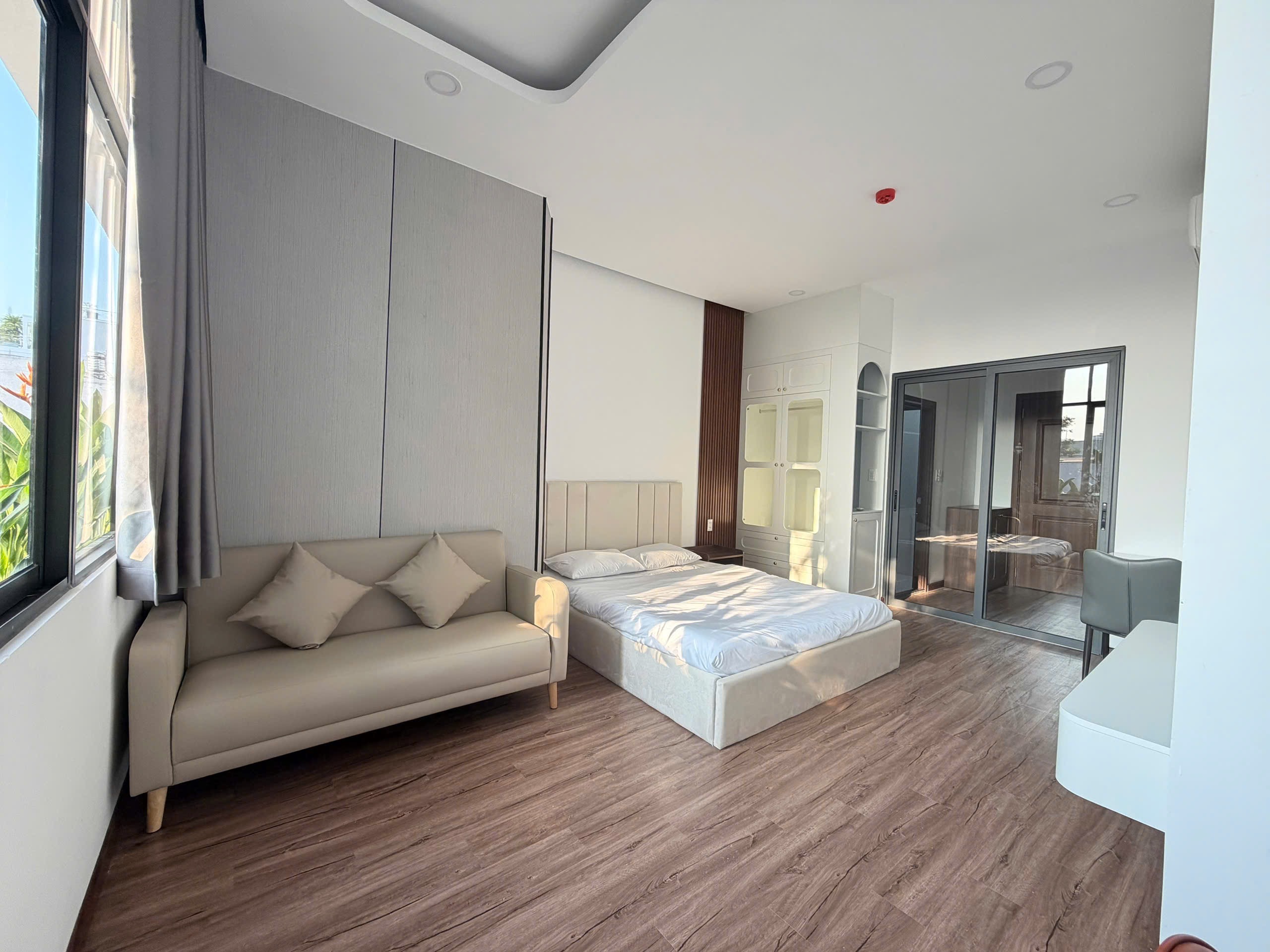 CĂN HỘ 1 PHÒNG NGỦ CỬA SỔ LỚN TÁCH BẾP RIÊNG Ở XÔ VIẾT NGHỆ TĨNH