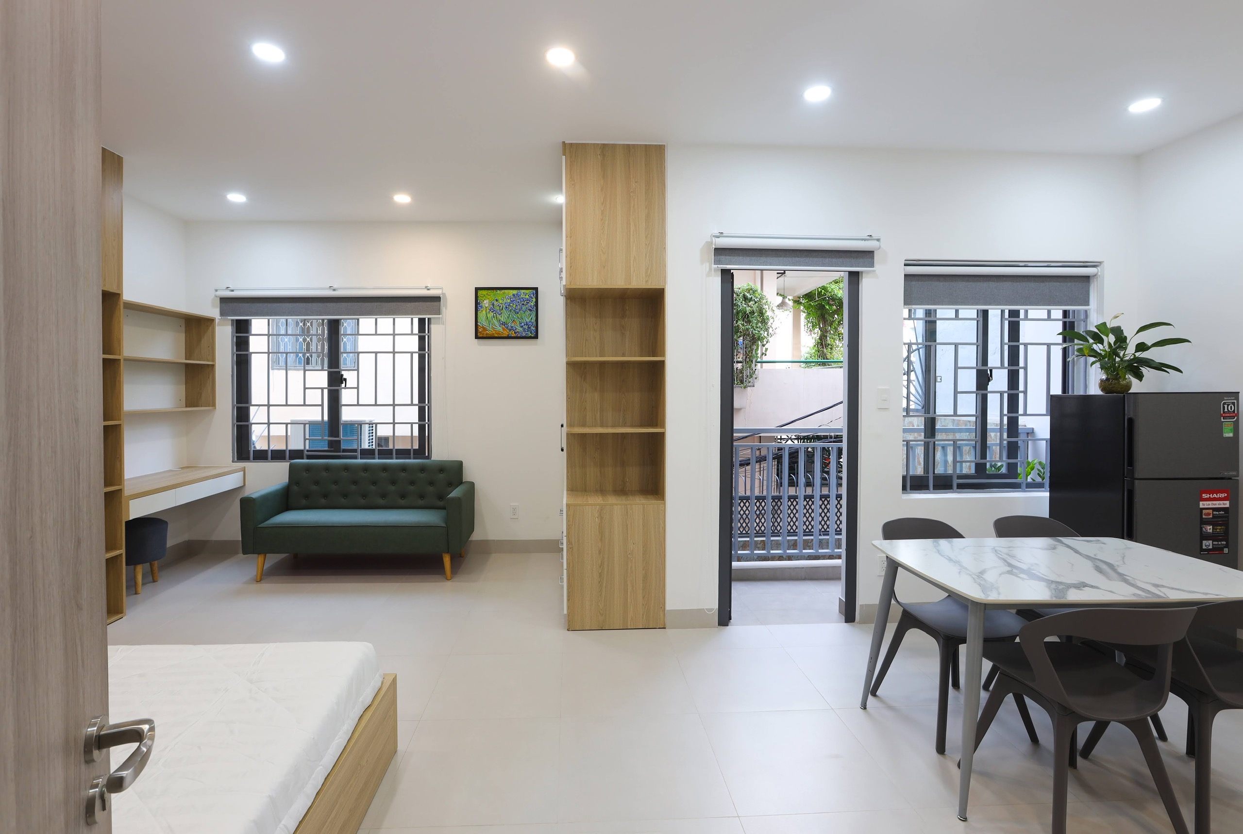 CĂN HỘ BAN CÔNG KHU BẾP XA GIƯỜNG FULL NỘI THẤT CAO CẤP Ở HOÀNG DIỆU PHÚ NHUẬN