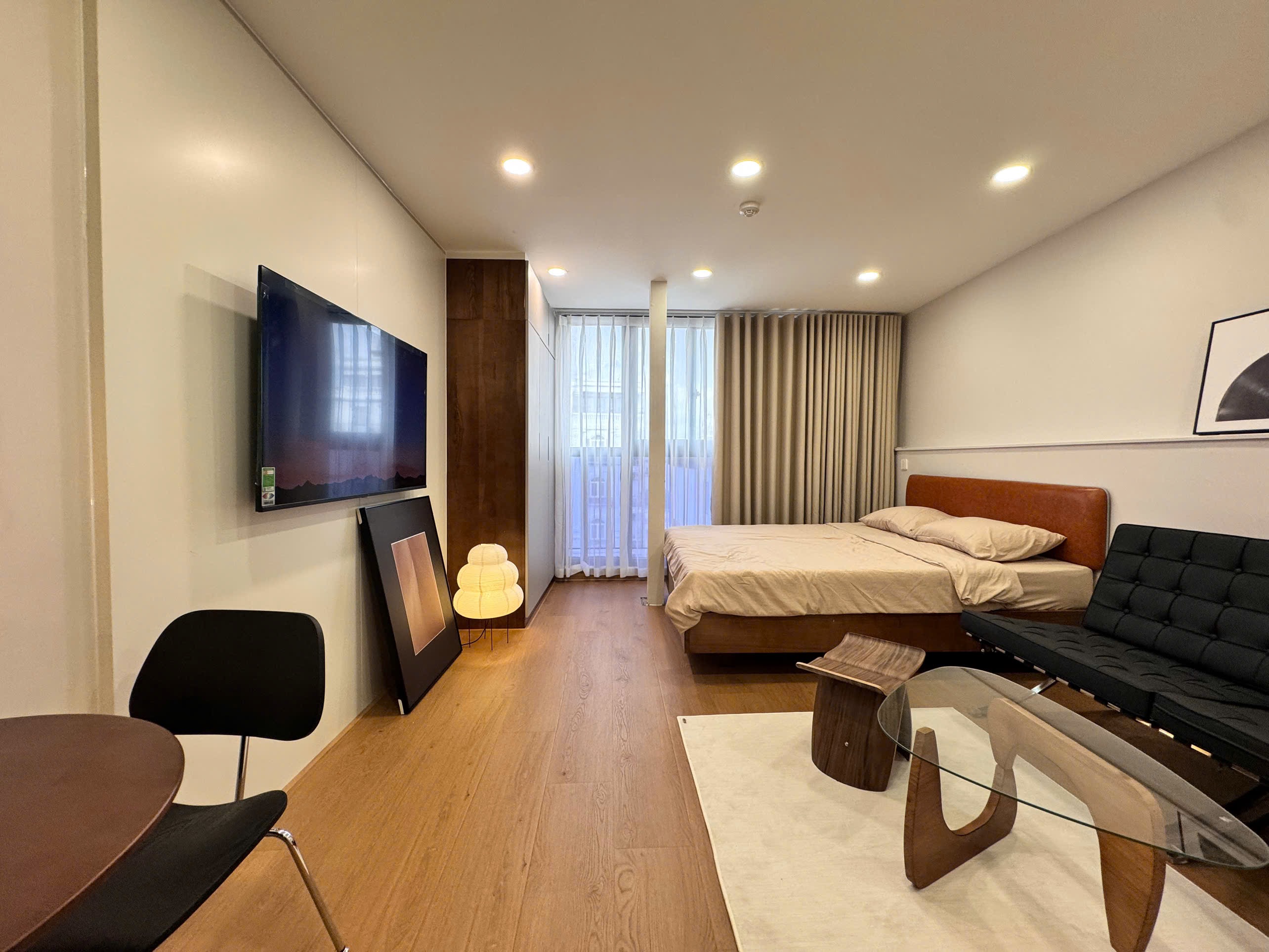 CHUNG CƯ MINI, BAN CÔNG VIEW LANDMARK 81- TÁCH BẾP Ở NGUYỄN CỬU VÂN BÌNH THẠNH SÁT QUẬN 1