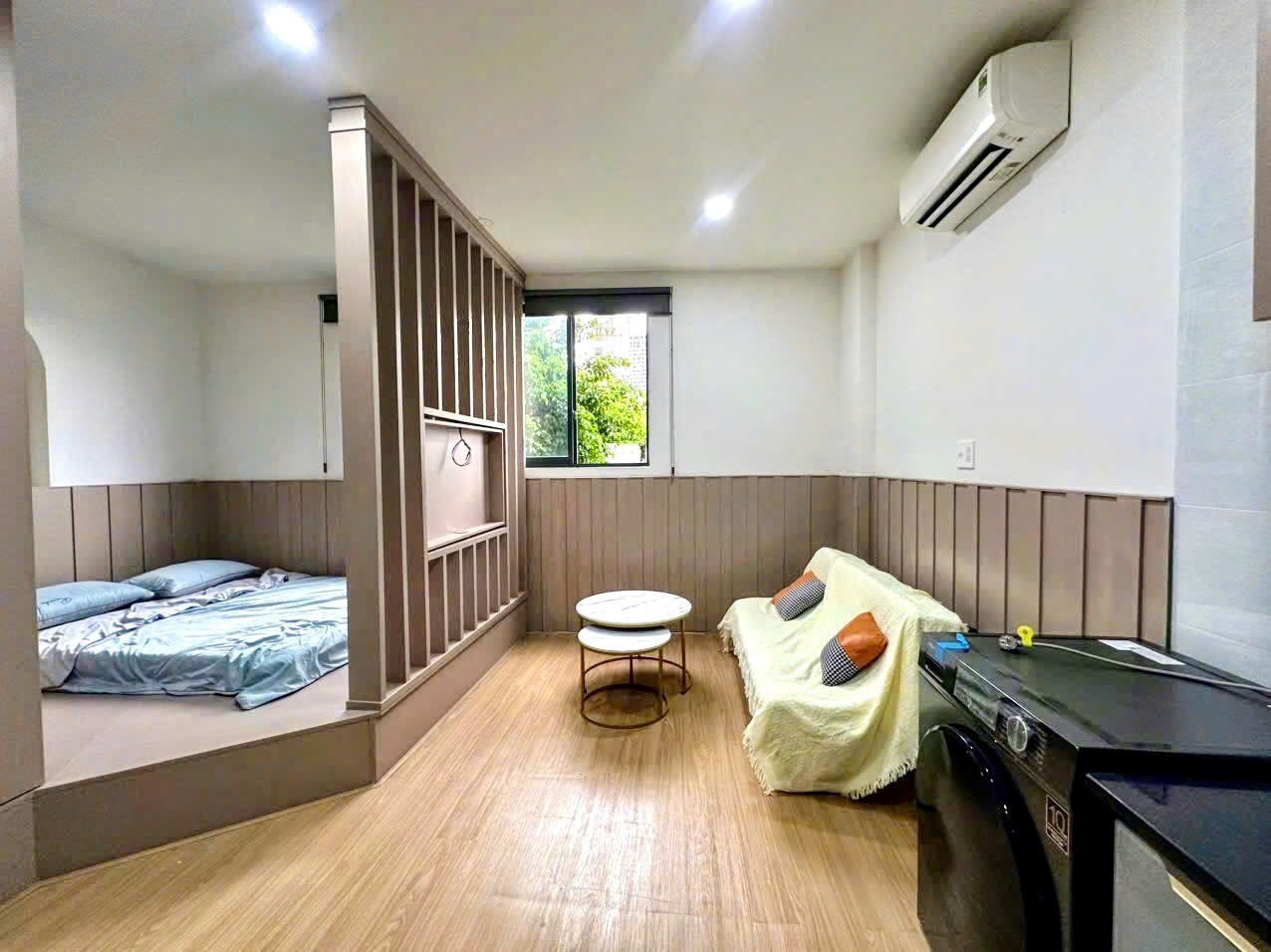 CĂN HỘ TÁCH BẾP CỬA SỔ LỚN Ở XÔ VIẾT NGHÊ TĨNH GẦN HÀNG XANH VÀ CÁC QUẬN TRUNG TÂM