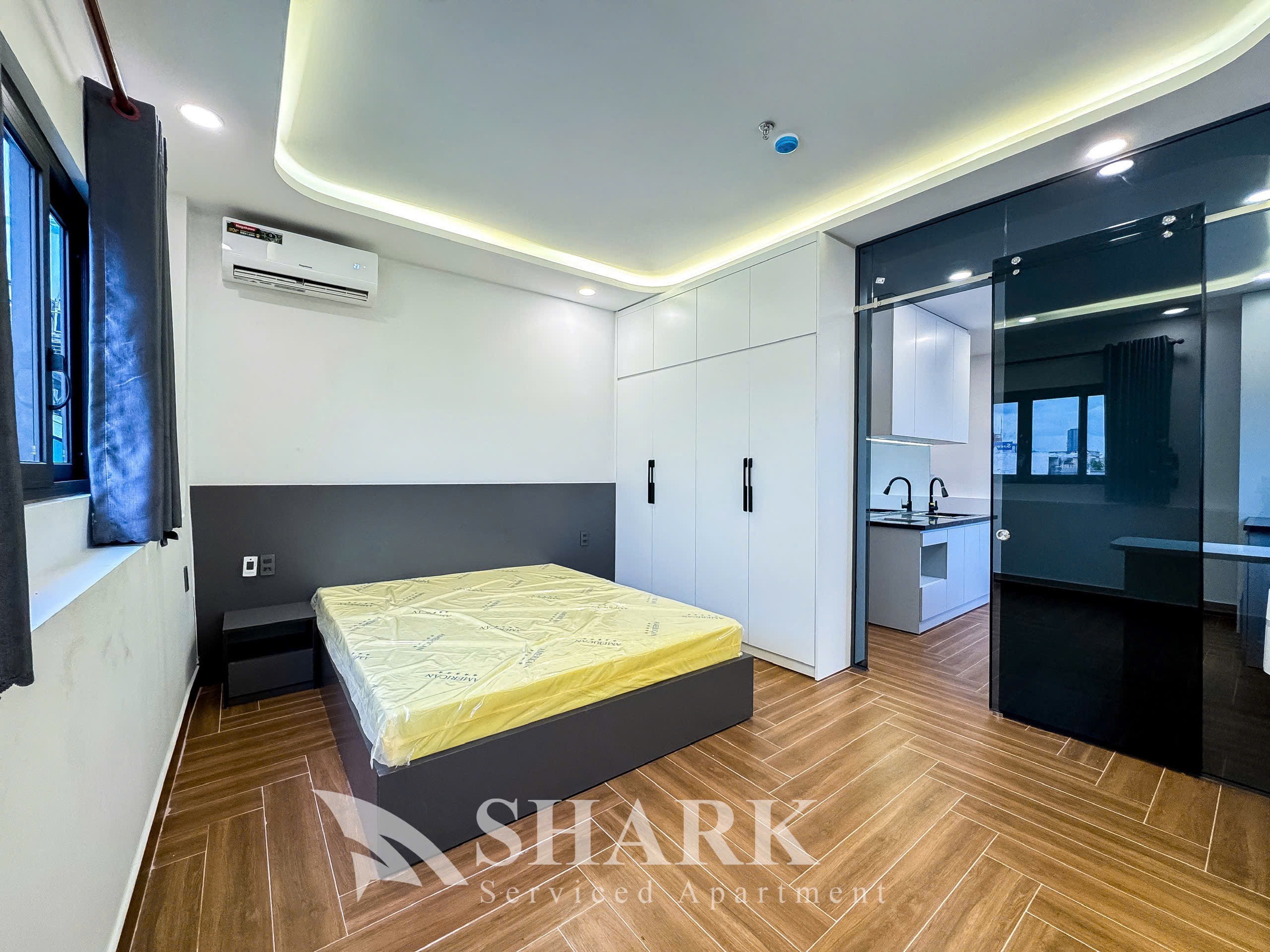 CĂN HỘ 1 PHÒNG NGỦ CAO CẤP NHIỀU CỬA SỔ NHÀ THANG MÁY HẦM XE BẢO VỆ SÁT QUẬN 1 Ở LÊ QUANG ĐỊNH