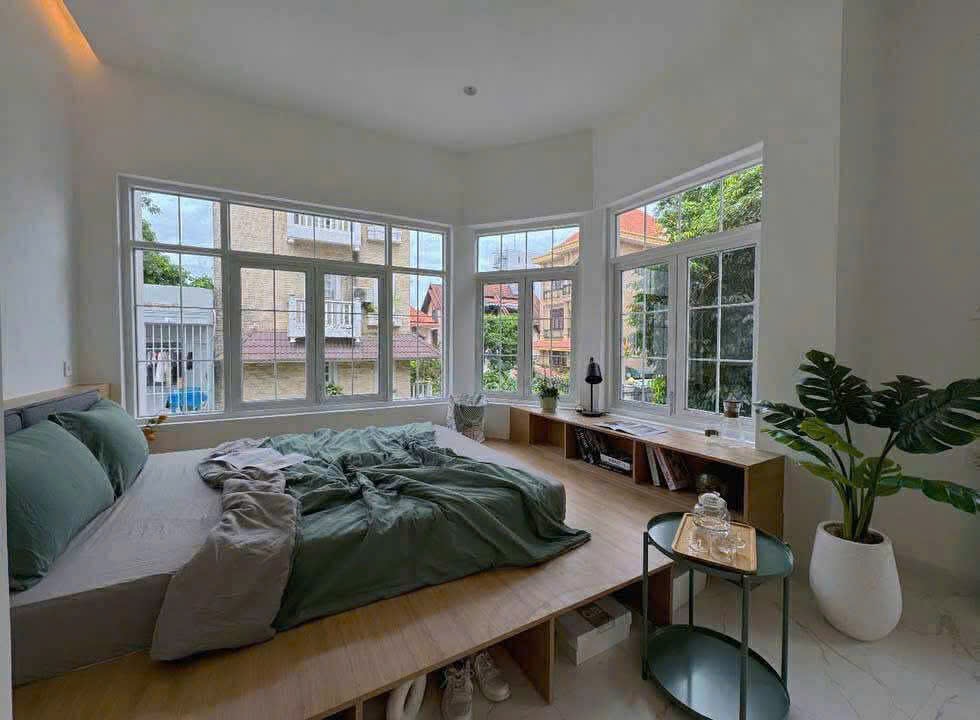 CĂN HỘ CAO CẤP BAN CÔNG LỚN CỬA SỔ QUANH PHÒNG CỰC LỚN THOÁNG SÁNG NGAY TẠI THẢO ĐIỀN