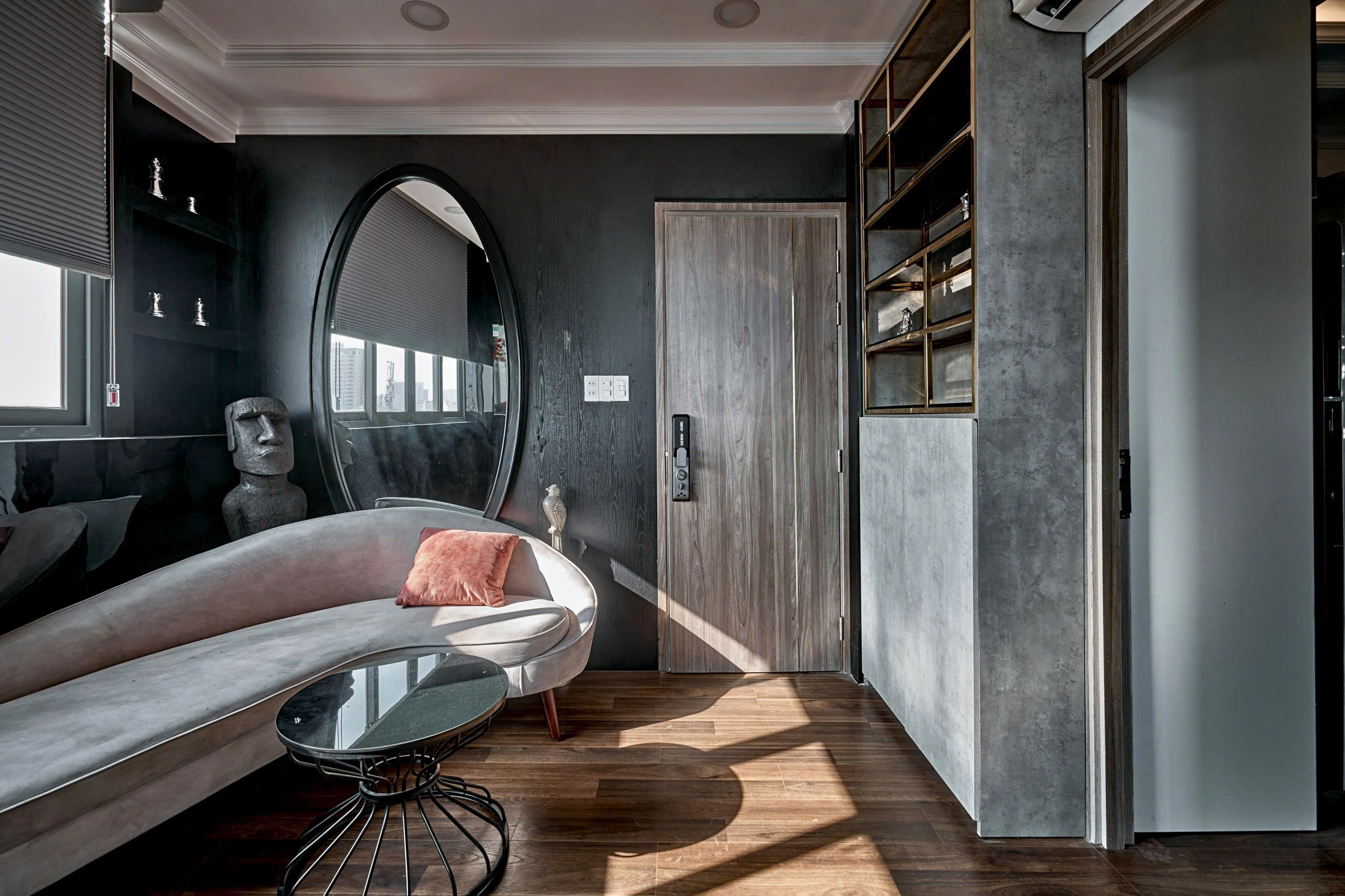 James Apartment banner